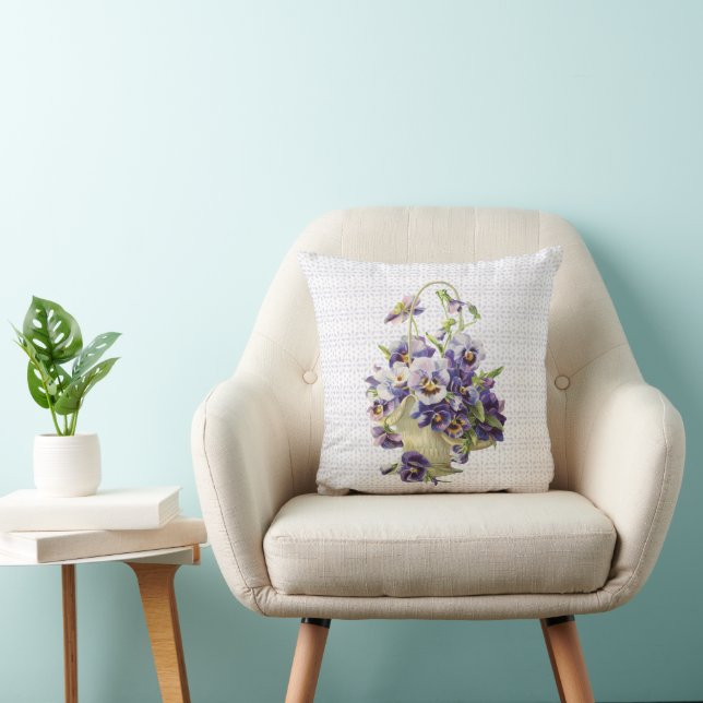 Lila Pansy-Korb auf Eyelet Lace Kissen (Stuhl )