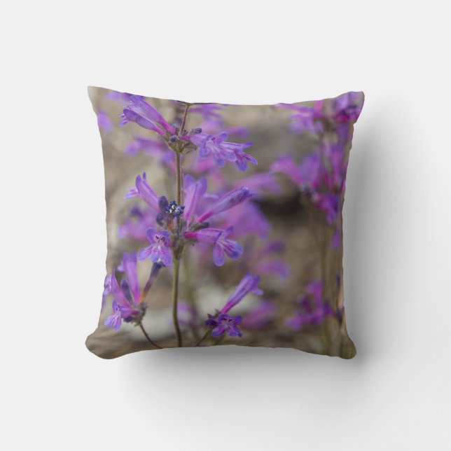 Lila Penstemon-Blumen-Kissen Kissen (Vorderseite)