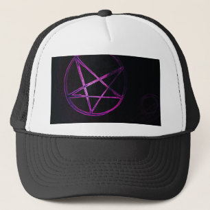 lila Pentagramm Truckerkappe
