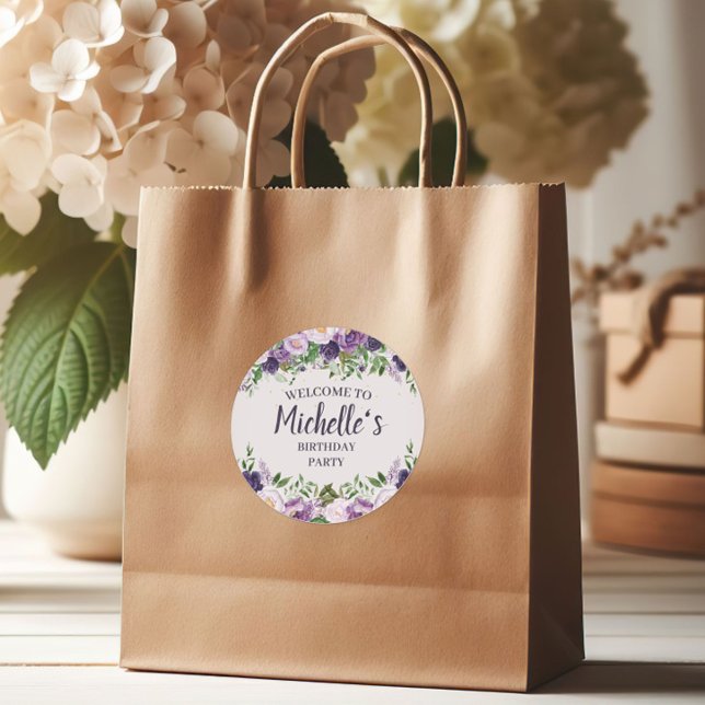 Lila Peonies Blumenfrauen Geburtstag Willkommen Runder Aufkleber (Purple peonies birthday party gift bag sticker)