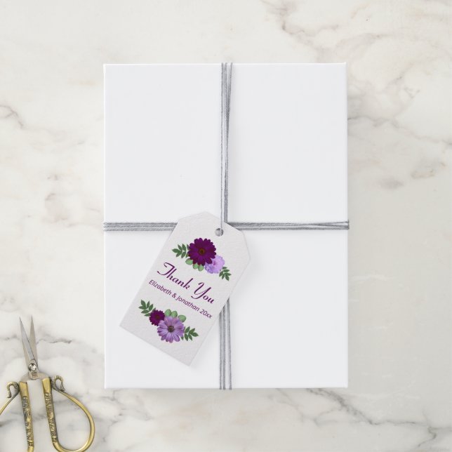 Lila Peony Floral Wedding Geschenkanhänger (Mit Garn)