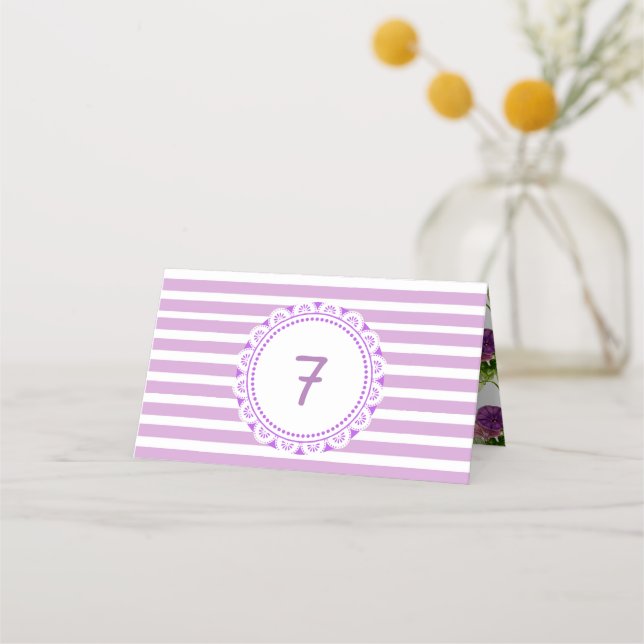 Lila Petunia Wedding Tischnummer Cards Platzkarte (Vorderseite)