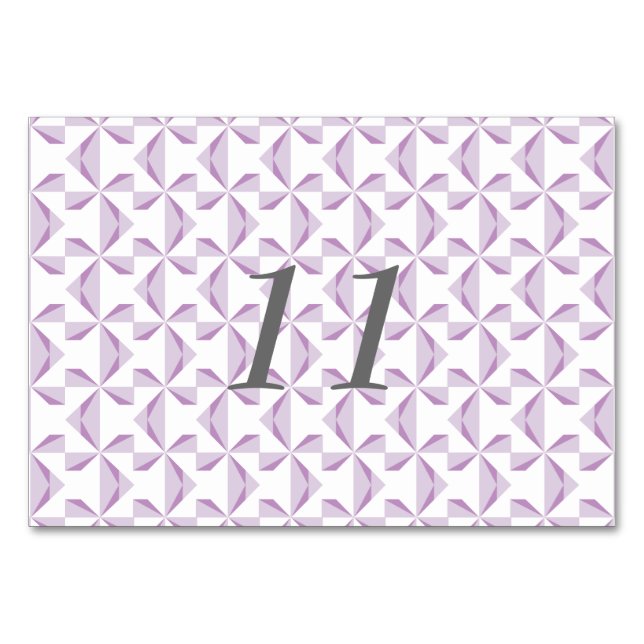 Lila Pinräder Tischnummer (Vorderseite)