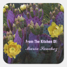 Lila Prickly Birne Opuntia Kaktus Gelbe Blüten Quadratischer Aufkleber