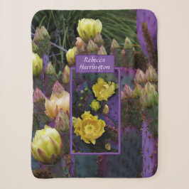 Lila Prickly Birne Opuntia Kaktus Gelbe Blüten Sherpadecke