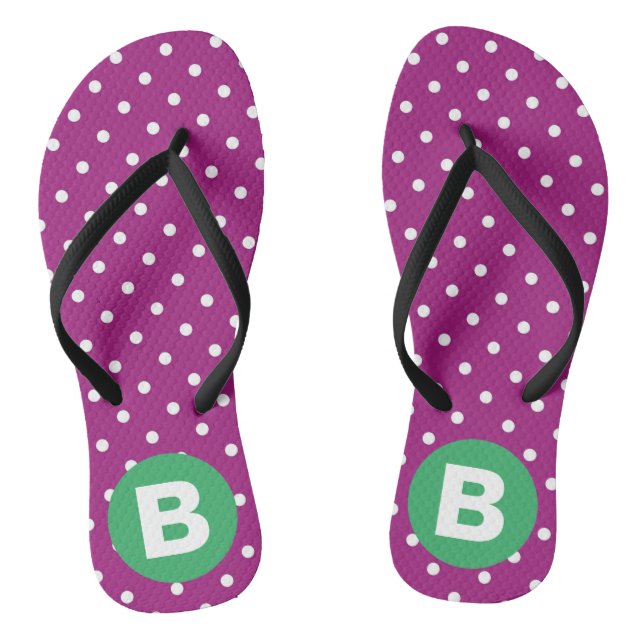 Lila Punkte-Muster Grünes Monogramm Flip Flops (Fußbett)