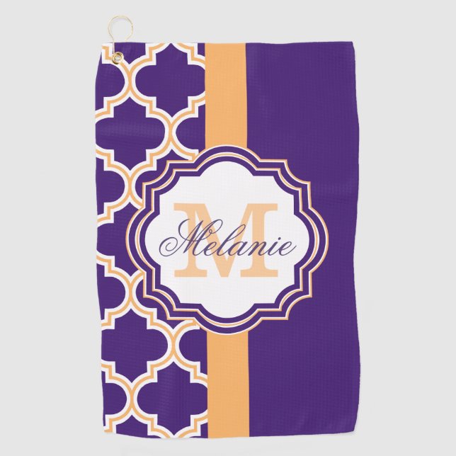 Lila Quatrefolienmonogramm Golfhandtuch (Vorderseite)
