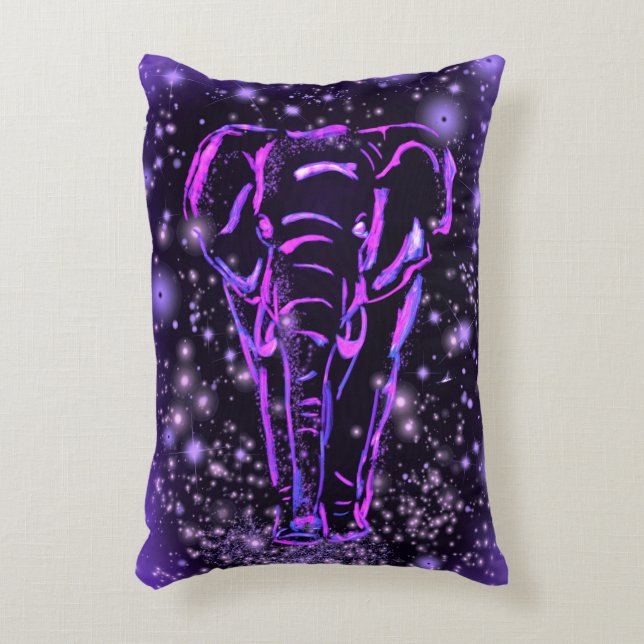 Lila rosa Akzent Kissen Elefant in Starry Night (Vorderseite(Vertikal))