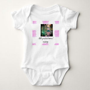 Lila rosa Aquarellfarbe Vater Sohn Vater hinzufüge Baby Strampler