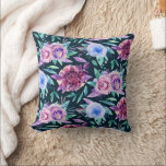 Lila rosa Blumengartenmuster in Aquarellfarbe Kissen<br><div class="desc">Wasserfarbe lila rosa blaue Blumenmuster werfen Kissen.</div>
