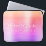Lila-rosa-Metallic-Monogramm-Geschäft Laptopschutzhülle<br><div class="desc">Moderne Gold Lila und rosa Rainbow Pastel Ombre Girly Make up and Hair Beauty Salon Imitats Metallic Stainless Elegant Monogram Promotional Laptop Bag or Sleeve Promotional (Promo) Inseratcase. Dieses klassische berufliche Business-Computergehäuse kann so angepasst werden, dass es Ihren mit Monogramm Skriptsignaturnamen und Ihren Beruf oder Ihre Position als Jobtitel enthält....</div>