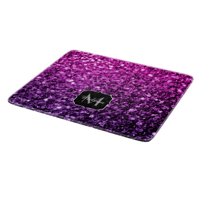Lila Rosa Ombre Imitate Glitzer Glitzern Monogram Schneidebrett (Ecke)