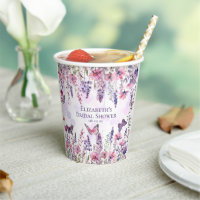 Lila rosa Schmetterlinge und Wildblumen