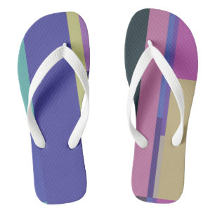 Lila, rosa und grau Abstrakte Streifen Flip Flops