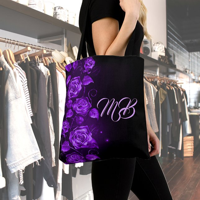 Lila Rose mit Monogramm Tasche (Von Creator hochgeladen)