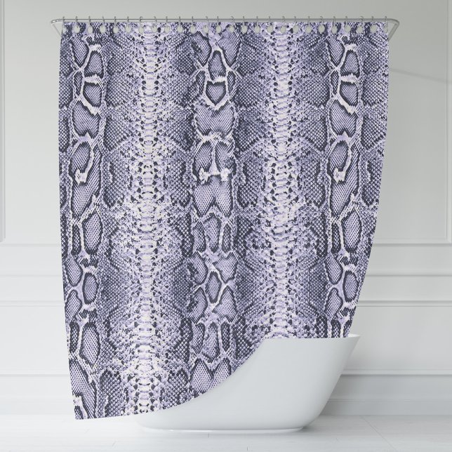 Lila Schlangenhautwerbung Duschvorhang (Purple SnakeSkin Animal Print Shower Curtain by Looly Elzayat
)