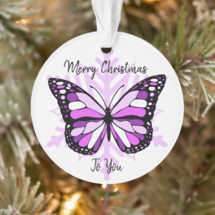 Lila Schmetterling auf der Schneeflocke Ornament