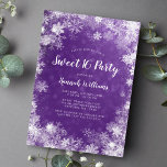 Lila Schneeflocken Winterwonderland Süß 16 Einladung<br><div class="desc">Moderne Winterschneevorlage mit einem weißen Schneeflockenrahmen auf lila Bukenhang. Eine elegante Einladung für eine Wintermärchenkultur zum 16 . Geburtstag Geburtstag. Verfügbar in gedruckter und/oder digitaler Download-Form.</div>
