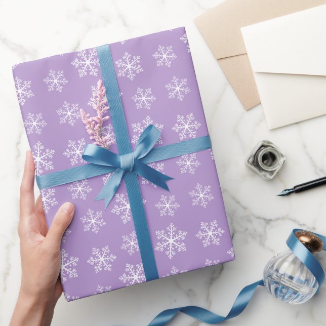 Lila Schneeflockenpapier Geschenkpapier (Schenken)
