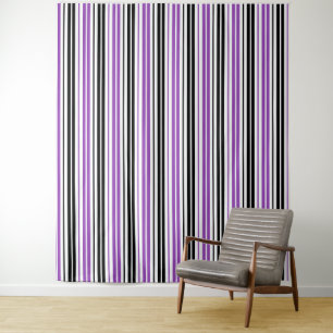 Lila Schwarz Weiß Streifen Muster Design Wandteppich