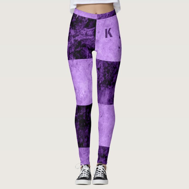 Lila schwarze Tiles Monogram Personalisiert Leggings (Vorderseite)