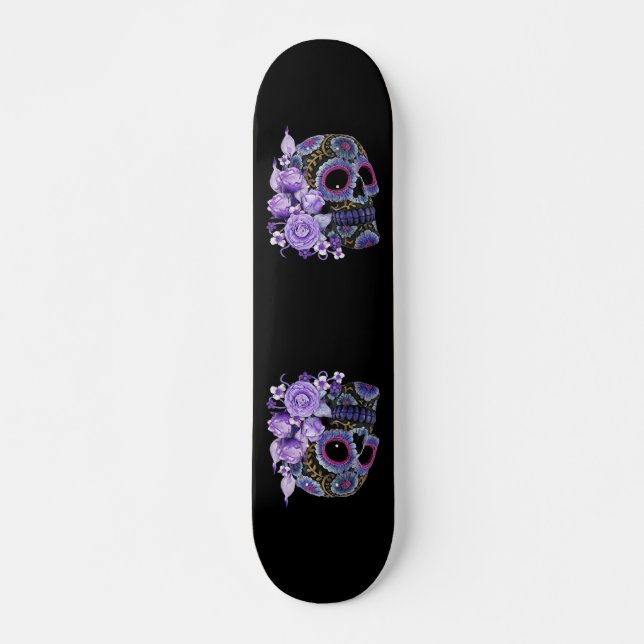 Lila schwarzer Blütenschädel Skateboard (Vorne)