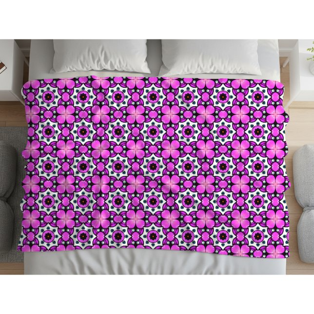 Lila-schwarzes geometrisches Mandala-Muster Fleecedecke (Von Creator hochgeladen)