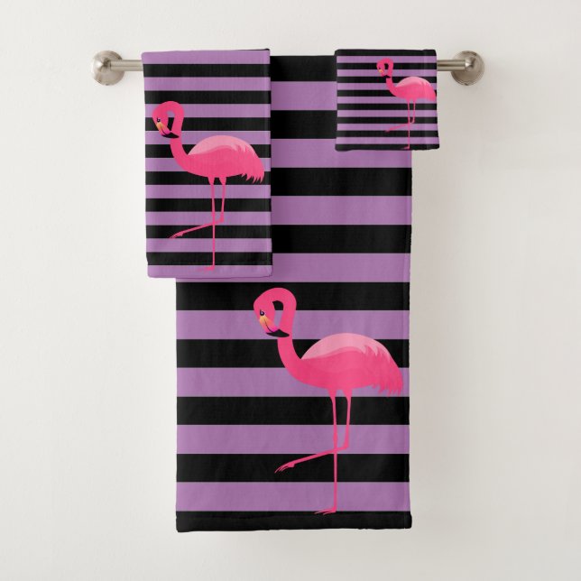 LILA SCHWARZES STRIPE FLAMINGO BADEZIMMER TOWEL SE BADHANDTUCH SET (Insitu)