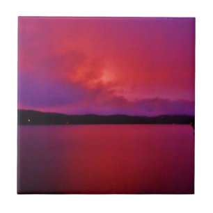 Lila Sonnenuntergang in heiß rosa auf dem Arrowhad Fliese
