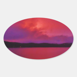 Lila Sonnenuntergang in heiß rosa auf dem Arrowhad Ovaler Aufkleber