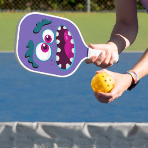 Lila sonniges Monster-Charakter glücklich Beängsti Pickleball Schläger