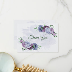 Lila staubblaue Blumen Grüne Blätter Hochzeit Dankeskarte