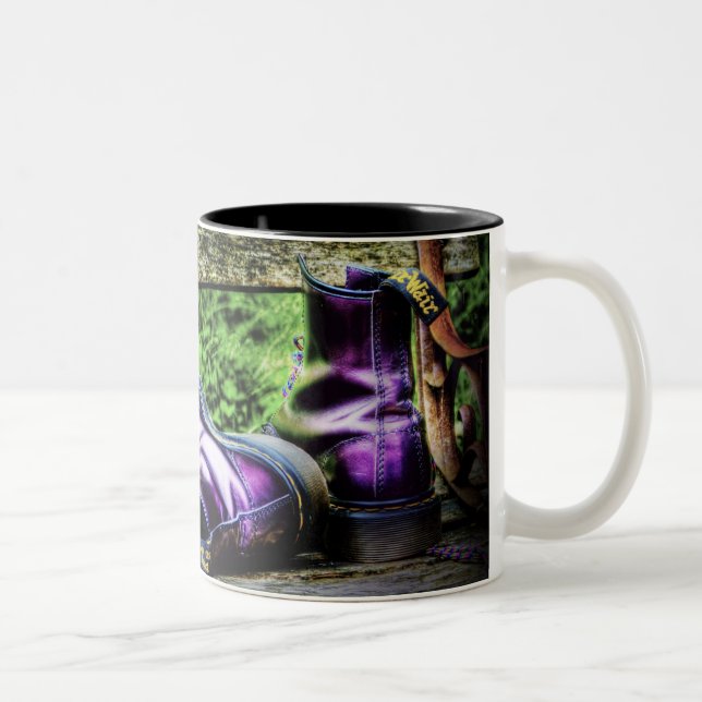 Lila Stiefel-Tasse Zweifarbige Tasse (Rechts)