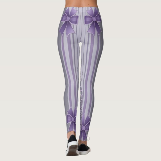 Lila Streifen Lavender Dream AI Kunst Leggings (Rückseite)