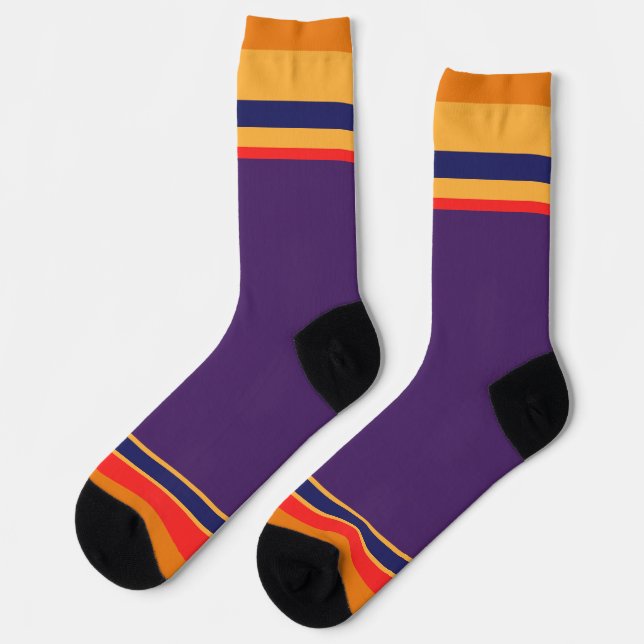 Lila + Streifen Socken (Linkes Detail)