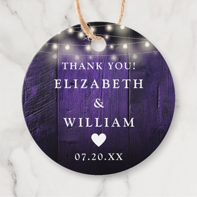 Lila String Lights Rustic Wood Boho Barn Wedding Geschenkanhänger (Vorderseite)