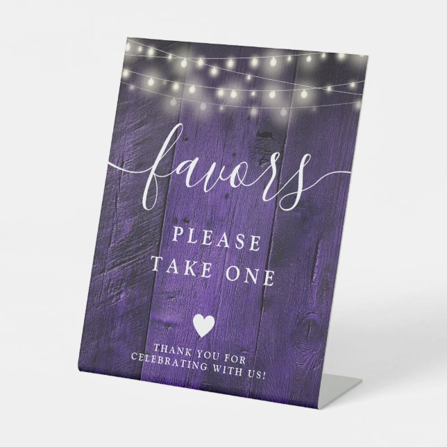 Lila String-Lights Rustikale Boho Stallenholzfavor Sockelschild (Vorderseite)