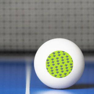 Lila Traubenmuster auf grün Tischtennisball