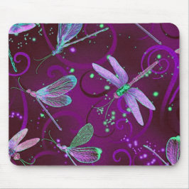 Lila Träume von Libellen Mousepad