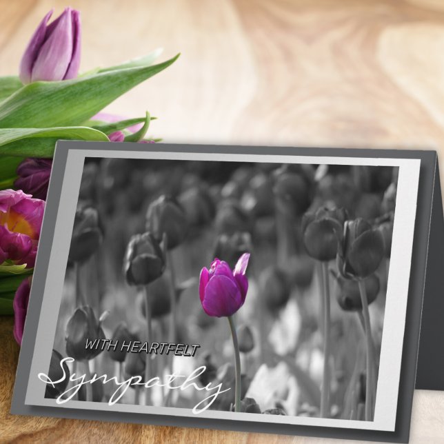 Lila Tulip mit herzlicher Anteilnahme Beileid Karte (Von Creator hochgeladen)