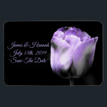 Lila Tulip Wedding Save the Date*anpassen* Magnet<br><div class="desc">Wunderschönes Lila Tulip Magnet.. das Sie mit Ihren eigenen Namen und Daten personalisieren können.</div>