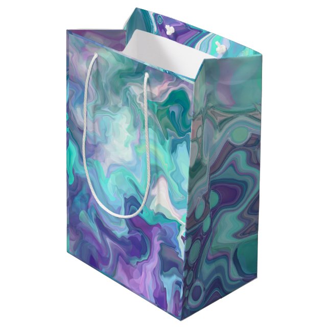 Lila und blaue Rhapsodie | Abstrakte Kunst Mittlere Geschenktüte (Rückseite Schrägansicht)