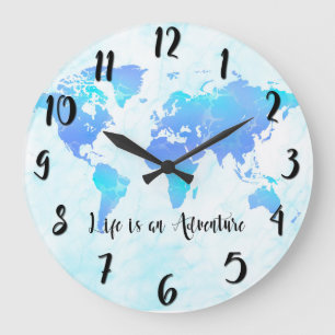 Lila und blaue Weltkarte Leben ist ein Abenteuer Große Wanduhr