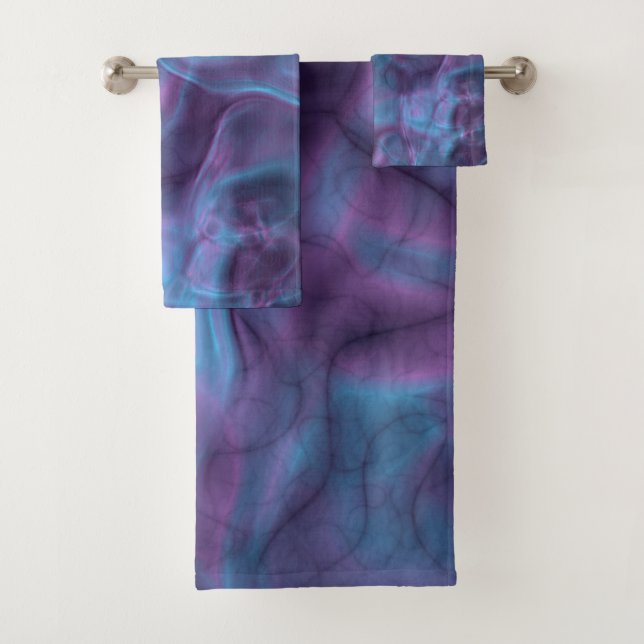 lila und blauer Marmor abstrakt Badhandtuch Set (Insitu)