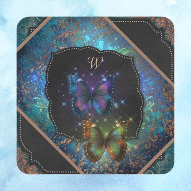 Lila und blauromantische Schmetterlinge Fantasie Quadratischer Aufkleber (Von Creator hochgeladen)