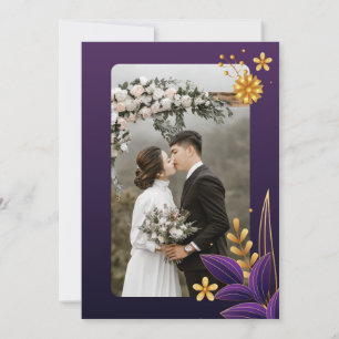 Lila und goldene Ästhetik Foto Hochzeit Einladung