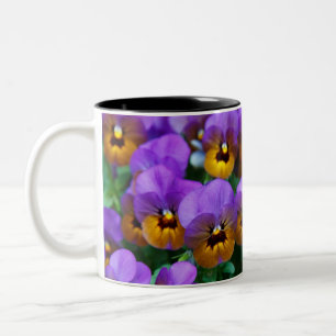 Lila und goldene Stiefmütterchen Zweifarbige Tasse