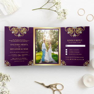 Lila und goldene traditionelle Mandala-Hochzeit Dreifach Gefaltete Einladung