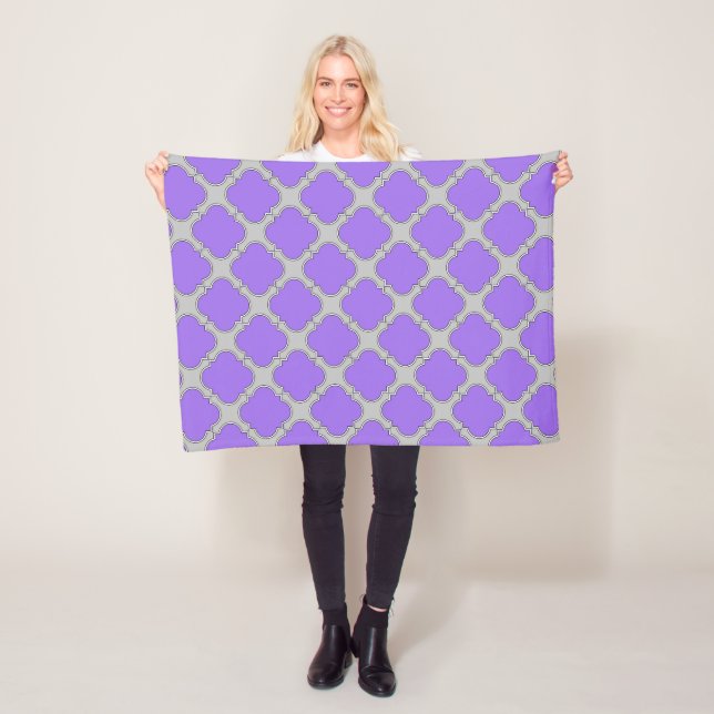 Lila und graue Quatrefolie Fleecedecke (Beispiel)