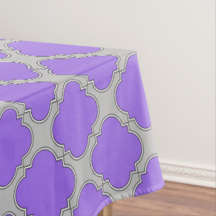 Lila und graue Quatrefolie Tischdecke